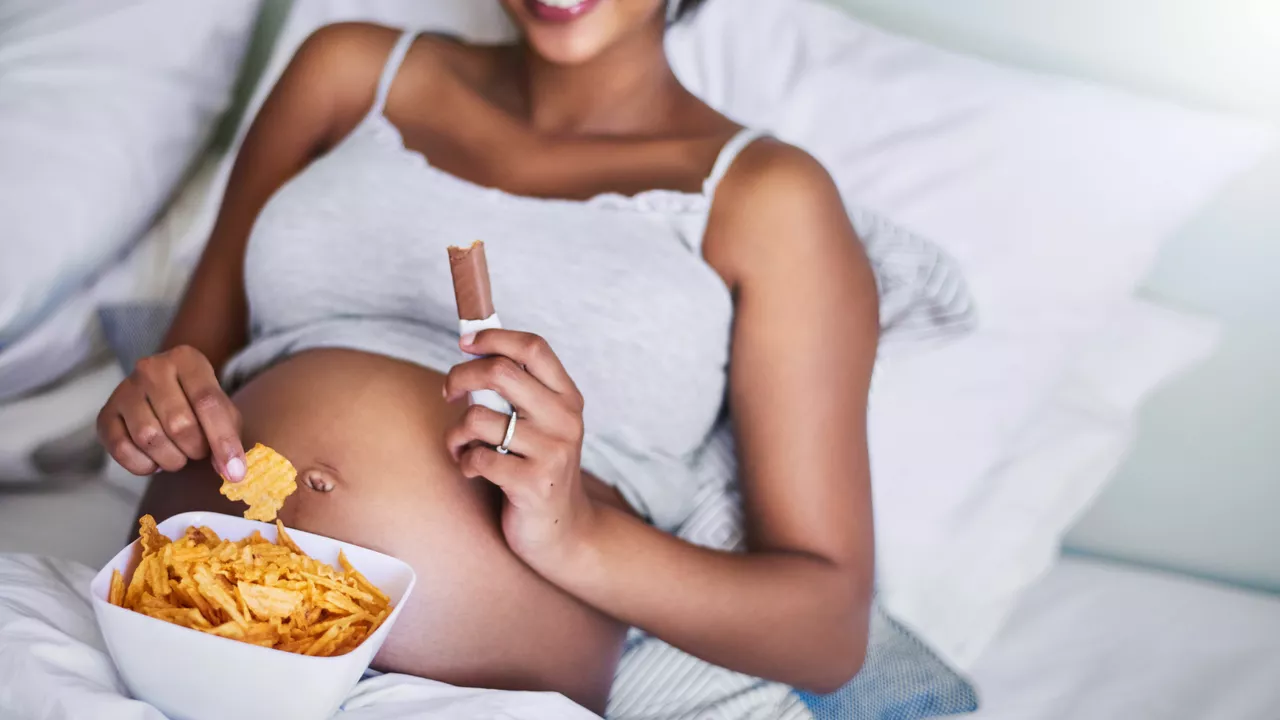 The connection between food cravings and vomiting during pregnancy